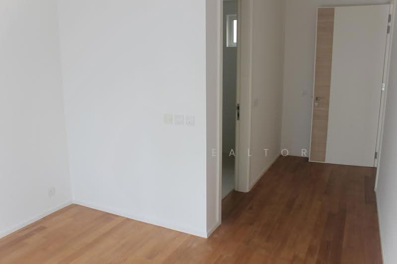 Rumah Teres 3-Tingkat untuk Dijual di Seri Kembangan (Selangor) - Fadzli Realtor - Corridor - PropertyGuru.com.my