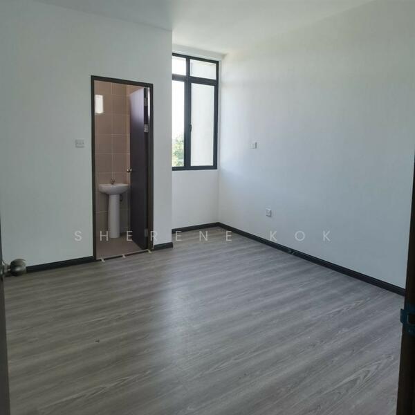 2-storey Terraced House for Sale in City Garden (Samarahan) - Sherene Kok - Bathroom - PropertyGuru.com.my