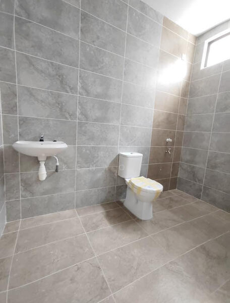 2-storey Terraced House for Sale in Johor Bahru (Johor) - Kenyou . - Bathroom - PropertyGuru.com.my