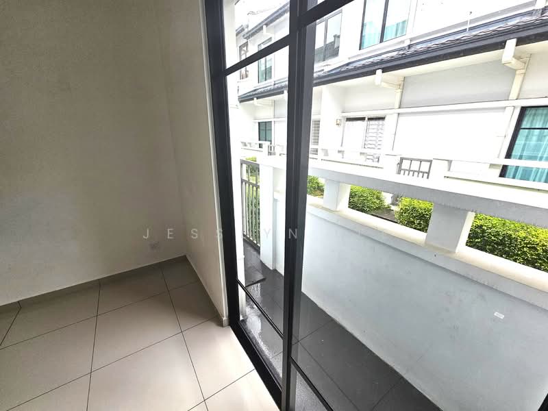 2-storey Terraced House for Sale in Eco Majestic (Semenyih) - Jesslyn Lee - Balcony - PropertyGuru.com.my