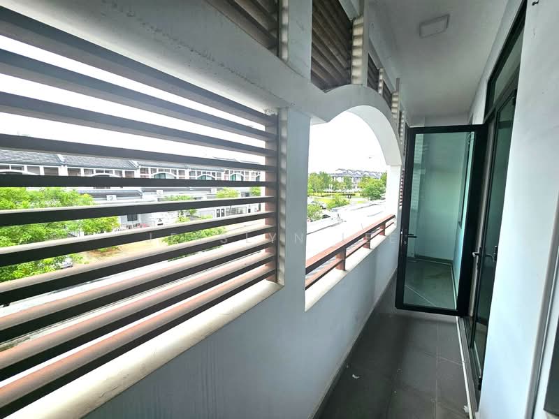 2-storey Terraced House for Sale in Eco Majestic (Semenyih) - Jesslyn Lee - Balcony - PropertyGuru.com.my