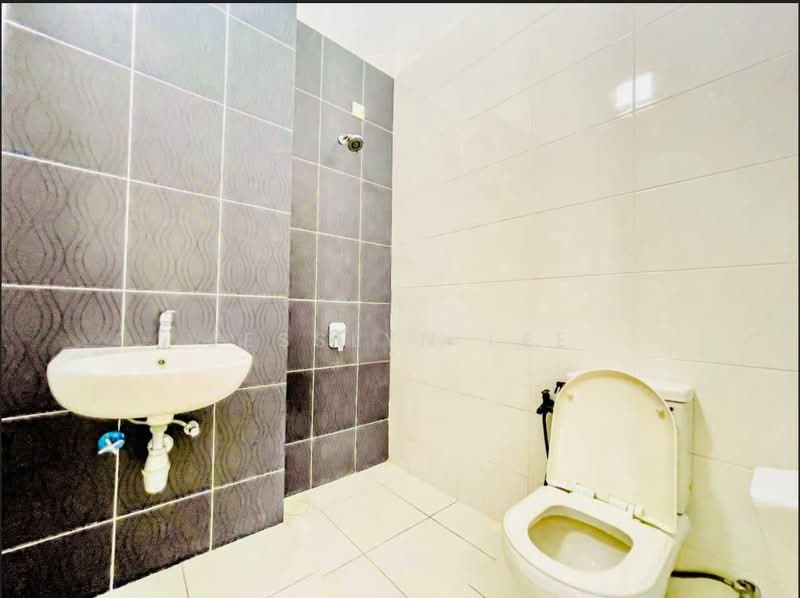 2-storey Terraced House for Sale in Eco Majestic (Semenyih) - Jesslyn Lee - Bathroom - PropertyGuru.com.my