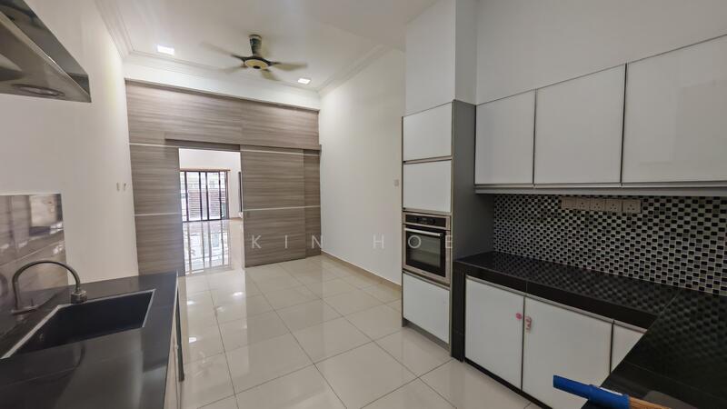 For Sale - TTDI Grove (22x75 Double Storey Terrace)