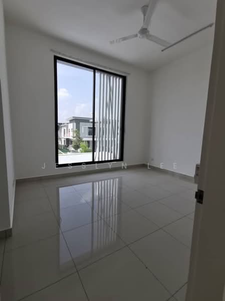 Semi-Detached House for Sale in Setia Ecohill (Semenyih) - Jesslyn Lee - Bedroom - PropertyGuru.com.my