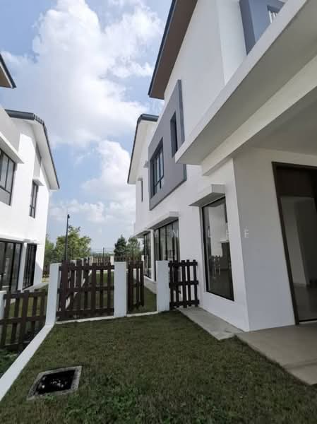 Semi-Detached House for Sale in Setia Ecohill (Semenyih) - Jesslyn Lee - Exterior - PropertyGuru.com.my