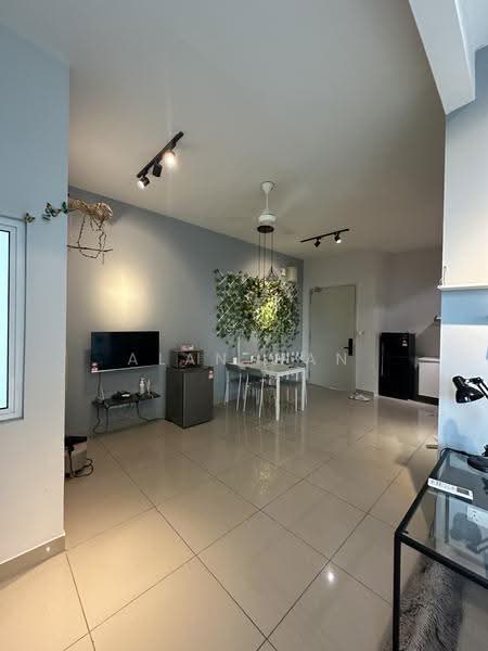 Kediaman Servis untuk Disewa di Saville D'lake - Alan Wan - Living Room - PropertyGuru.com.my