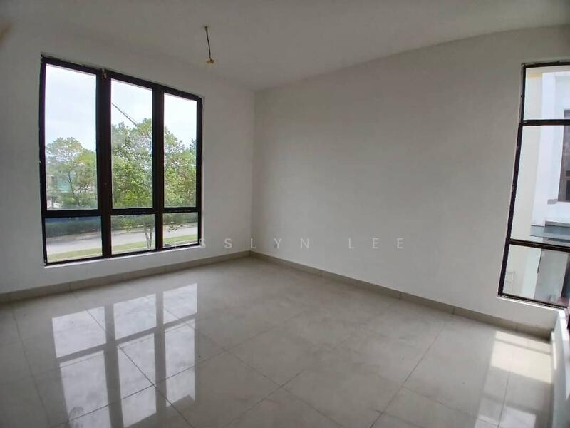 Setia Ecohill 1 untuk Untuk Dijual - RM 948,000, Feb 2026 - Living Room - PropertyGuru.com.my