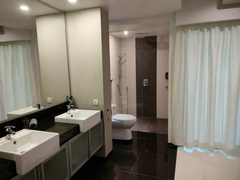 Kondominium untuk Disewa di The Laguna - John . - Bathroom - PropertyGuru.com.my