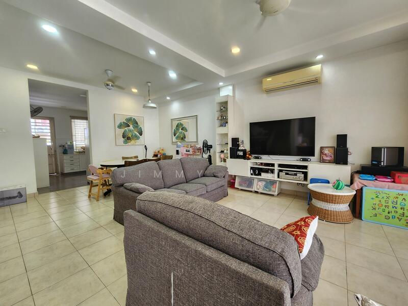2-storey Terraced House for Sale in Bandar Seri Coalfields (Ijok) - Jimmy Tan - Living Room - PropertyGuru.com.my