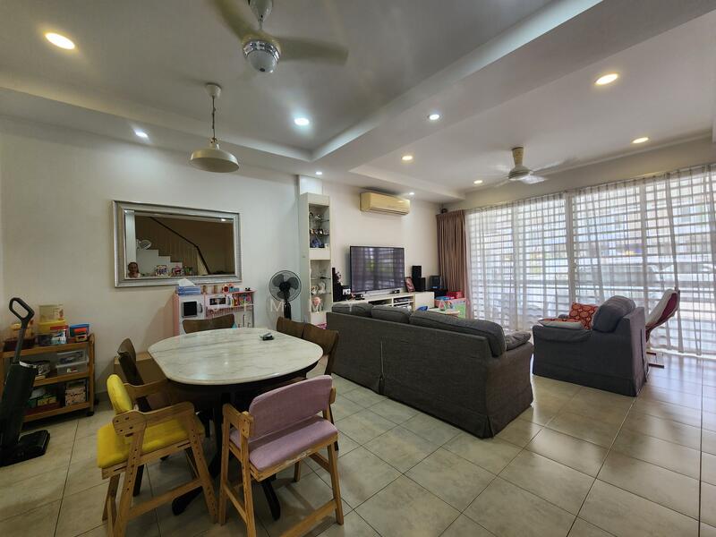 2-storey Terraced House for Sale in Bandar Seri Coalfields (Ijok) - Jimmy Tan - Living Room - PropertyGuru.com.my