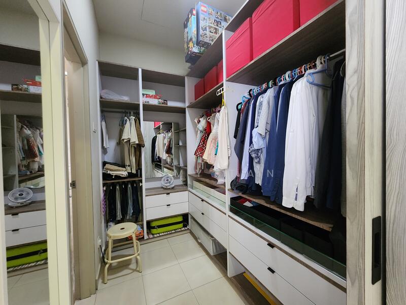 2-storey Terraced House for Sale in Bandar Seri Coalfields (Ijok) - Jimmy Tan - Closet - PropertyGuru.com.my