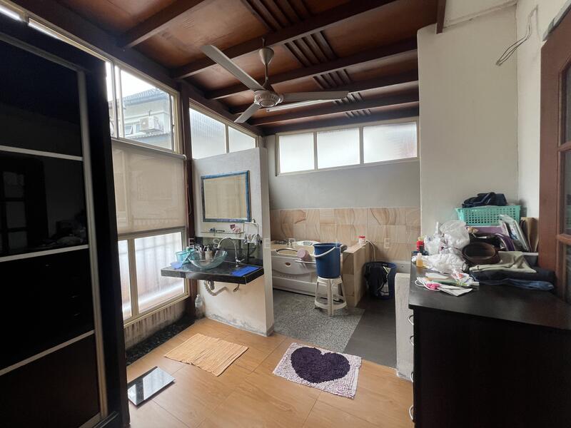 2-storey Terraced House for Sale in Bukit Jelutong (Shah Alam) - Lester Lee - Bathroom - PropertyGuru.com.my