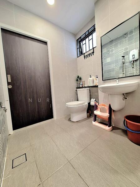 2-storey Terraced House for Sale in Elmina (Shah Alam) - Nur Adibah Ishak - Bathroom - PropertyGuru.com.my