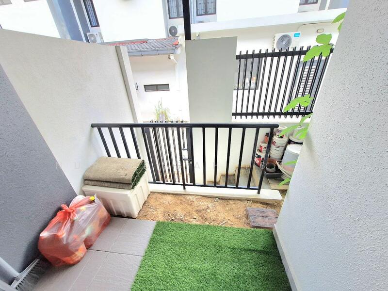 2-storey Terraced House for Sale in Elmina (Shah Alam) - Nur Adibah Ishak - Balcony - PropertyGuru.com.my