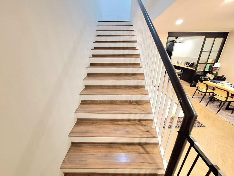 2-storey Terraced House for Sale in Elmina (Shah Alam) - Nur Adibah Ishak - Corridor - PropertyGuru.com.my