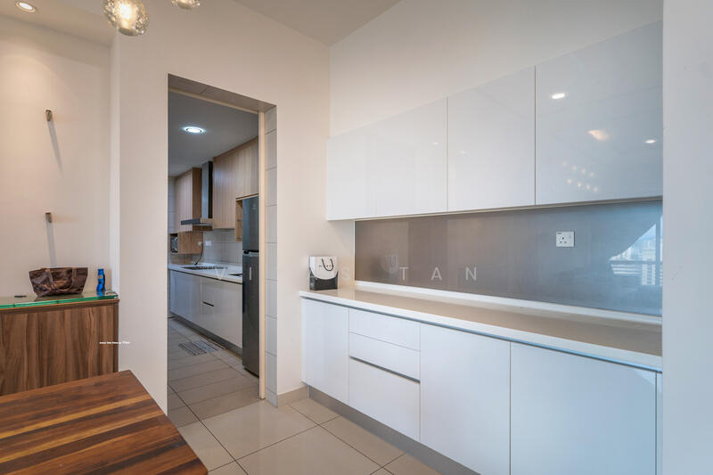 The Park Sky Residence untuk Untuk Disewa - RM 3,500 /bulan, Mac 2026 - Kitchen - PropertyGuru.com.my