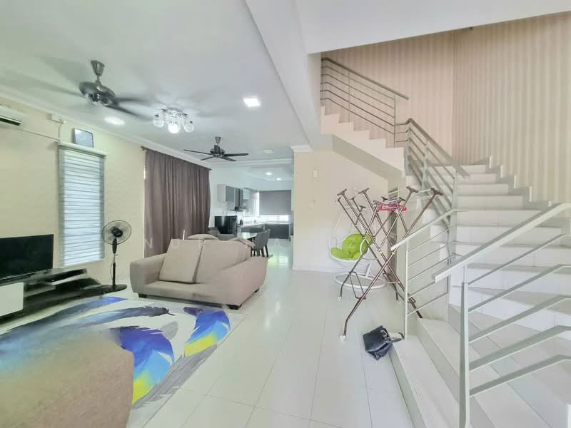 2-storey Terraced House for Sale in Bandar Puncak Alam (Puncak Alam) - Nur Hanizah - Living Room - PropertyGuru.com.my