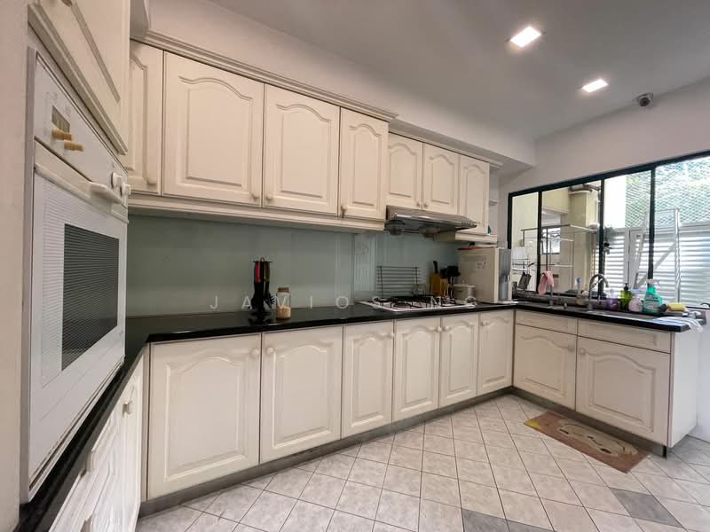 Kondominium untuk Dijual di Diamond Villa Condominium - Javios Ng - Kitchen - PropertyGuru.com.my