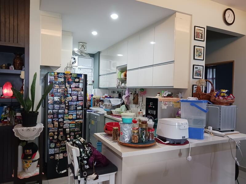 Condominium for Sale at 10 Island Resort - Cindy Teh - Kitchen - PropertyGuru.com.my