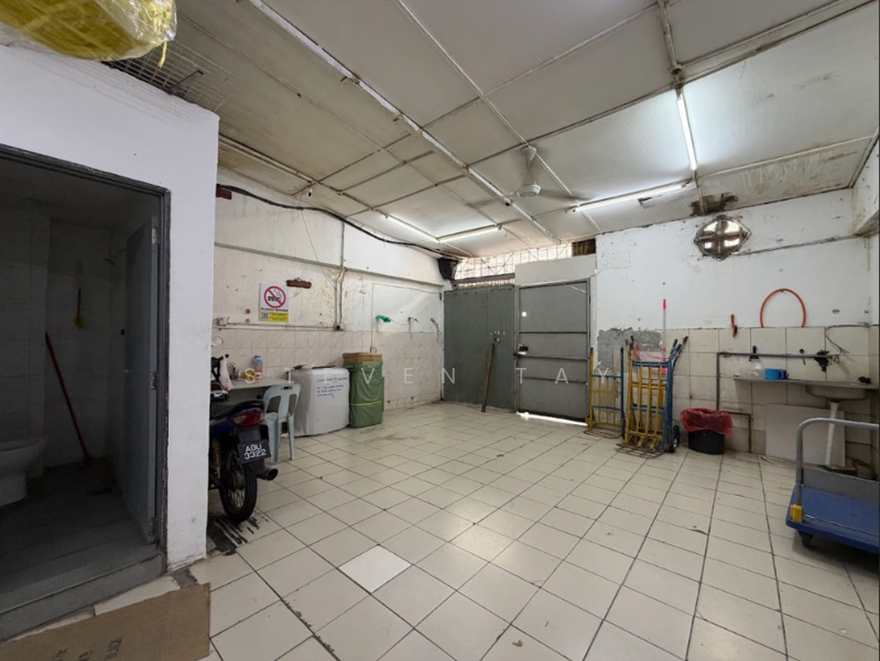 Shop for Rent in KL City Centre (Kuala Lumpur) - Steven Tay - Bathroom - PropertyGuru.com.my