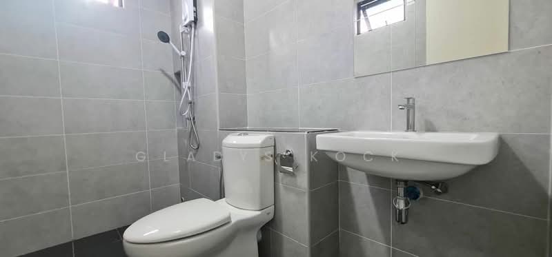 Terraced House for Sale in Bandar Cassia (Batu Kawan) - Gladys Kock - Bathroom - PropertyGuru.com.my