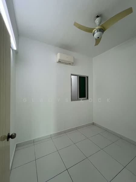 Condominium for Sale at Elit Heights @ Bayan City - Gladys Kock - Bedroom - PropertyGuru.com.my