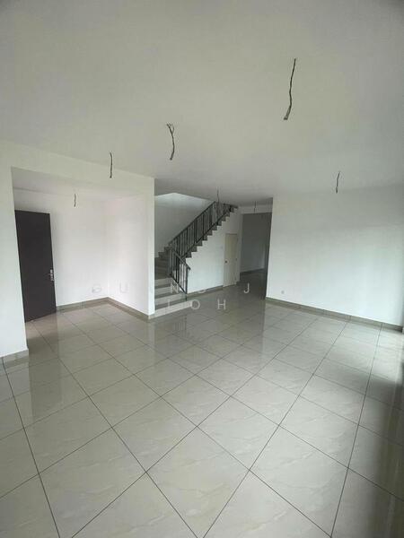 2-storey Terraced House for Sale in Johor Bahru (Johor) - Guang Jun Loh - Living Room - PropertyGuru.com.my