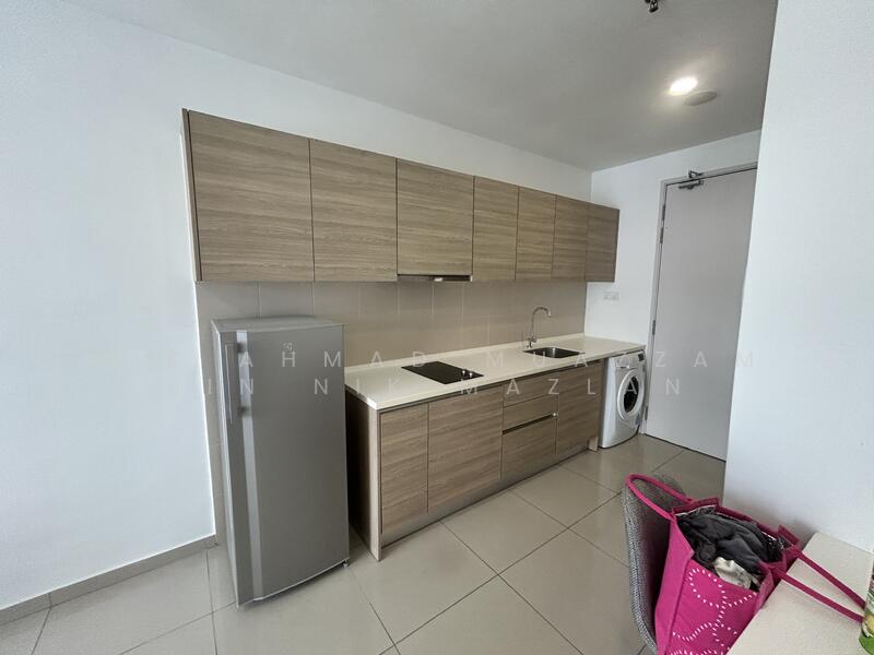Service Residence for Rent at i-Suite @ i-City - Nik Ahmad Muazzam Bin Nik Mazlan - Kitchen - PropertyGuru.com.my