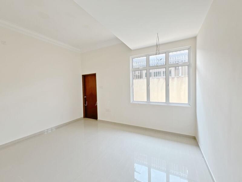 For Sale - Taman Perling