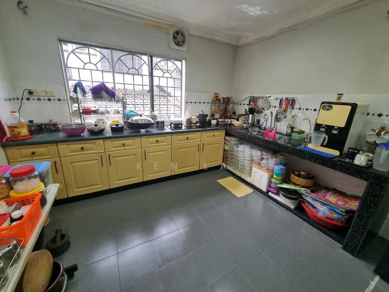 2-storey Terraced House for Sale in Bukit Rahman Putra (Sungai Buloh) - Ken Lai - Kitchen - PropertyGuru.com.my