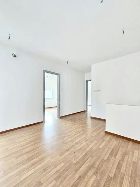 Semi-Detached House for Sale in Taman Molek (Johor Bahru) - Yik Tat - PropertyGuru.com.my