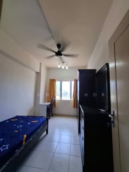 Kondominium untuk Disewa di Desa Putra - Johnny Khor - Bedroom - PropertyGuru.com.my