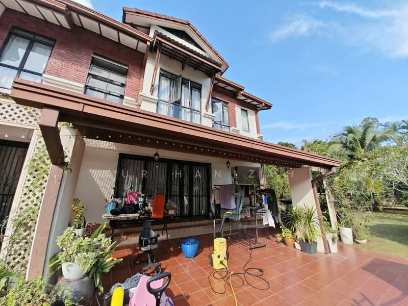 2-storey Terraced House for Sale in Bukit Jelutong (Shah Alam) - Nur Hanizah - Exterior - PropertyGuru.com.my