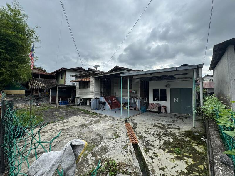 Bungalow House for Sale in Kampung Cheras Baru (Ampang) - Firdaus Husin - Exterior - PropertyGuru.com.my