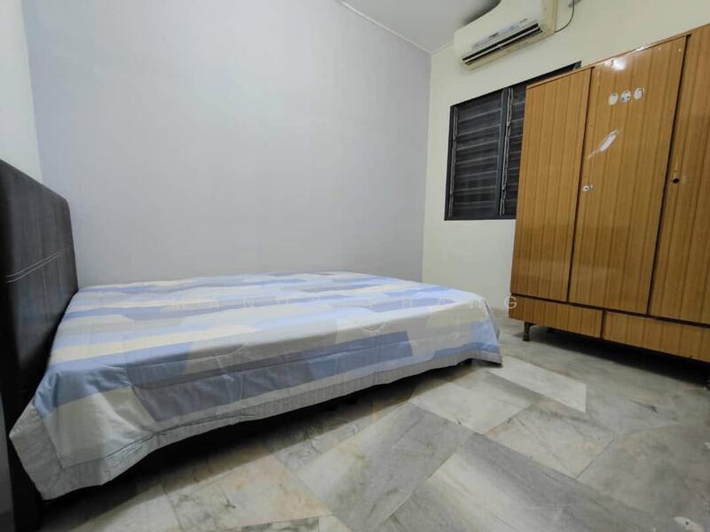 Untuk Disewa - Bercham