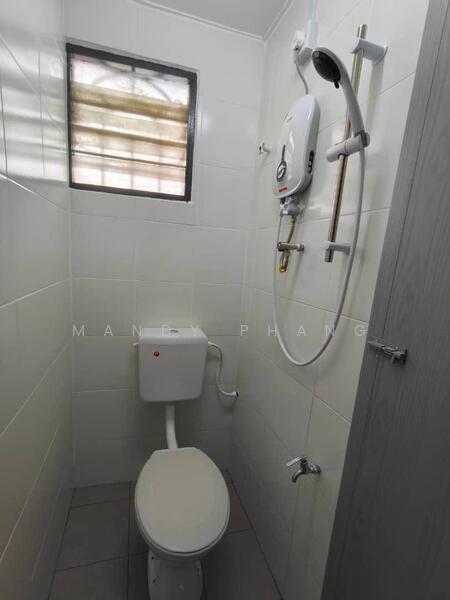 Untuk Disewa - Bercham