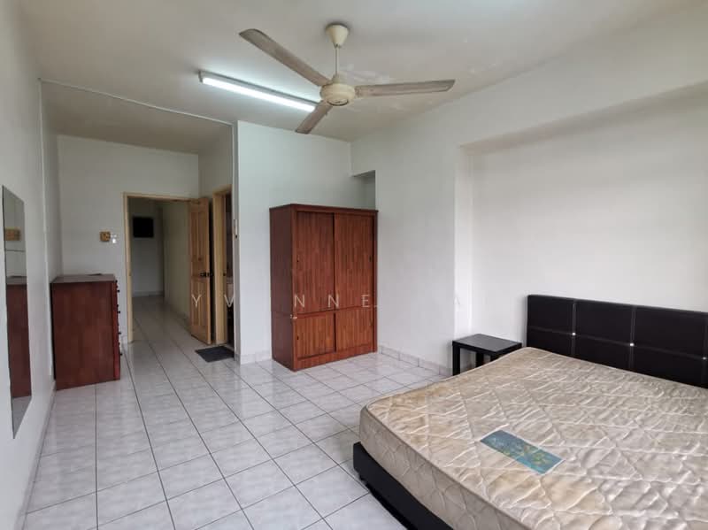 Tropika Paradise Condominium untuk Untuk Dijual - RM 450,000, Apr 2026 - Bedroom - PropertyGuru.com.my