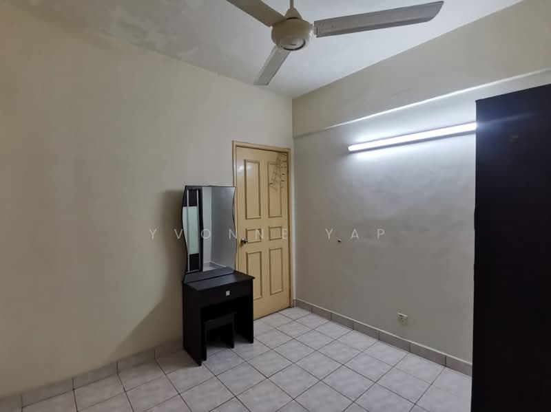 Tropika Paradise Condominium untuk Untuk Dijual - RM 450,000, Apr 2026 - Bedroom - PropertyGuru.com.my