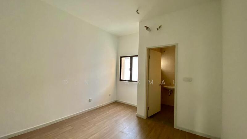 2-storey Terraced House for Sale in Bandar Gamuda Gardens (Rawang) - Dinie Akmal - Bedroom - PropertyGuru.com.my