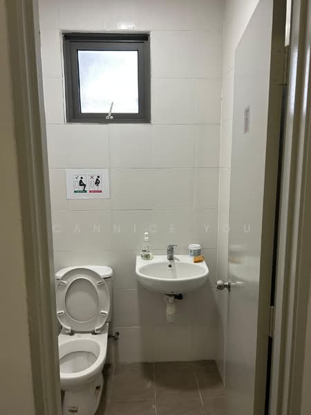 Shop / Office for Rent in Sungai Besi (Kuala Lumpur) - Cannice You - Bathroom - PropertyGuru.com.my