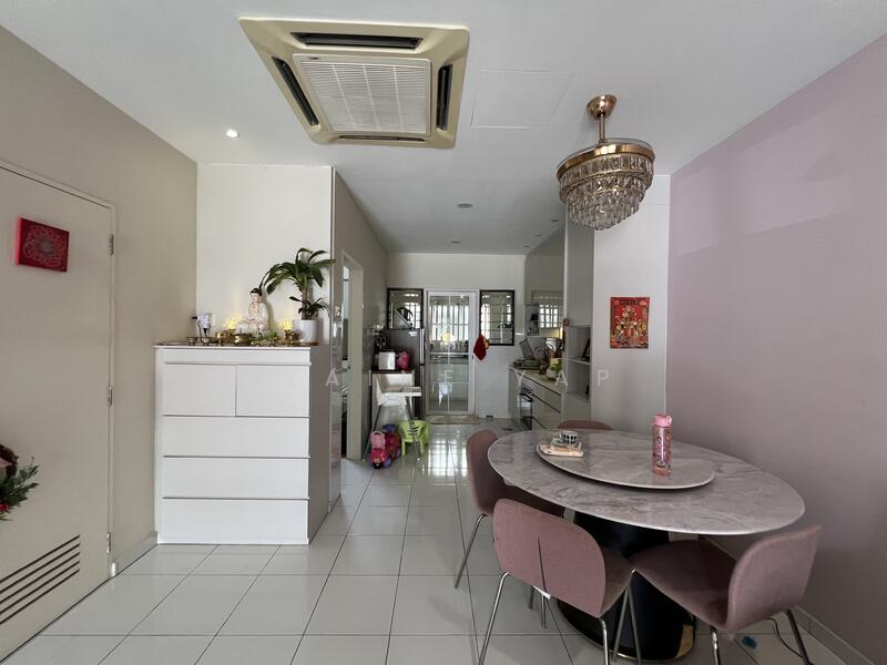 2-storey Terraced House for Sale in Shah Alam (Selangor) - Elaine Yap - Dining Room - PropertyGuru.com.my