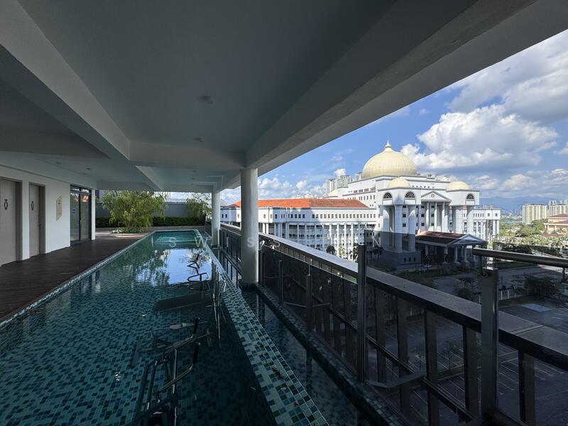 Service Residence for Rent at Met 1 Residences - Swiss Tan - Pool - PropertyGuru.com.my