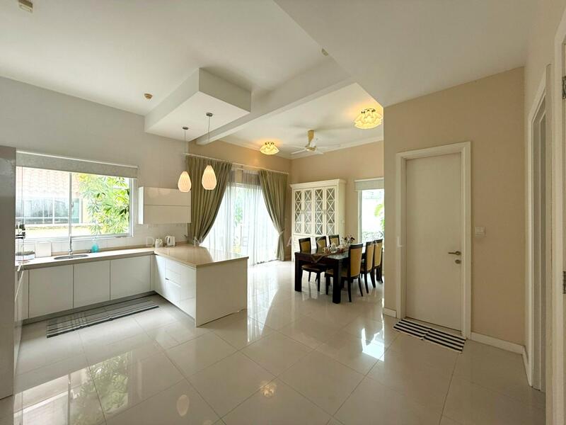 Bungalow for Sale in Setia Eco Park (Setia Alam) - Dinie Akmal - Kitchen - PropertyGuru.com.my