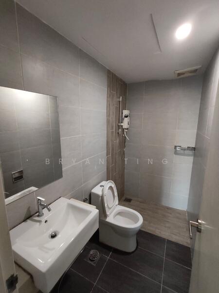 Arte Plus untuk Untuk Disewa - RM 1,700 /bulan, Mac 2026 - Bathroom - PropertyGuru.com.my