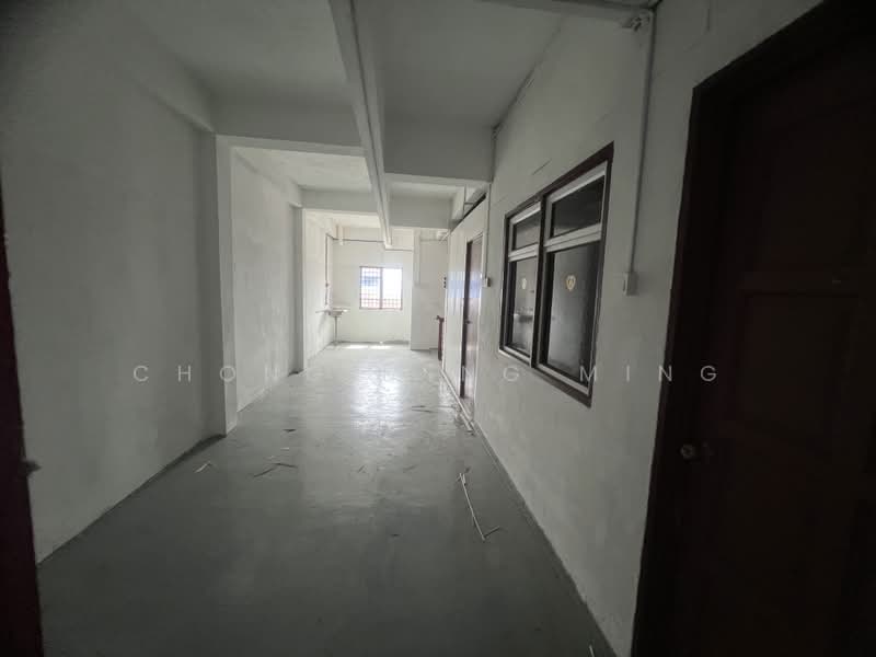 Shop for Rent in Seremban (Negeri Sembilan) - Chong Ming Ming - Corridor - PropertyGuru.com.my