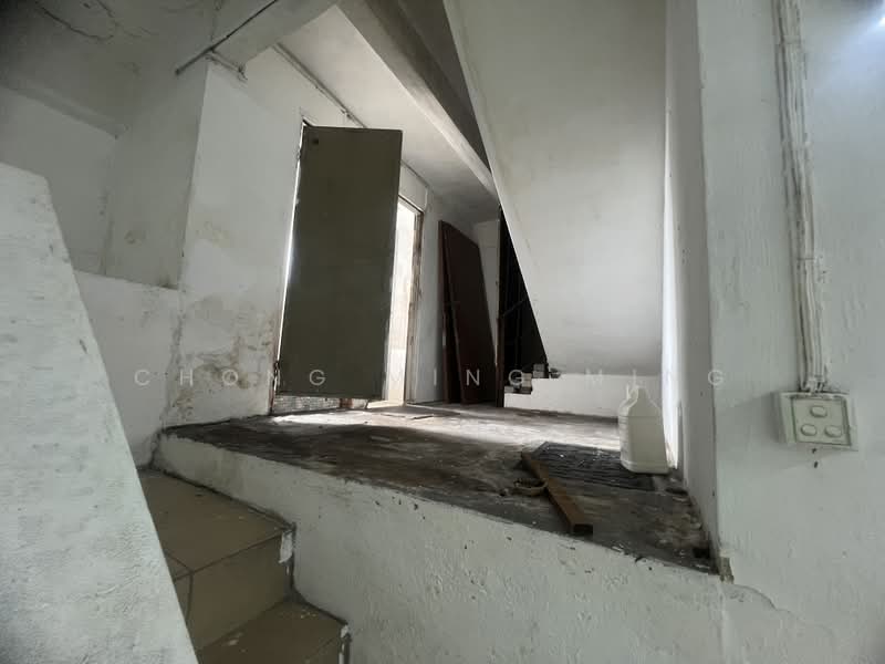 Shop for Rent in Seremban (Negeri Sembilan) - Chong Ming Ming - Corridor - PropertyGuru.com.my
