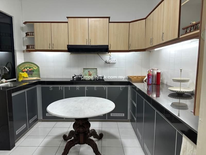Kondominium untuk Disewa di Maxwell Towers - Shirley Liew - Kitchen - PropertyGuru.com.my