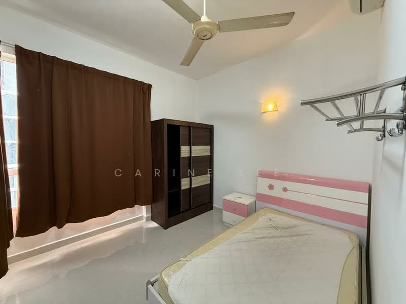 Condominium for Rent at Gurney Park Condominium - Carine Lee - Bedroom - PropertyGuru.com.my