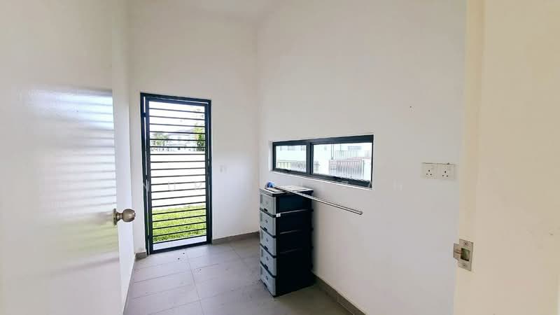 Semi-Detached House for Sale in Kuala Selangor (Selangor) - Nur Hanizah - PropertyGuru.com.my