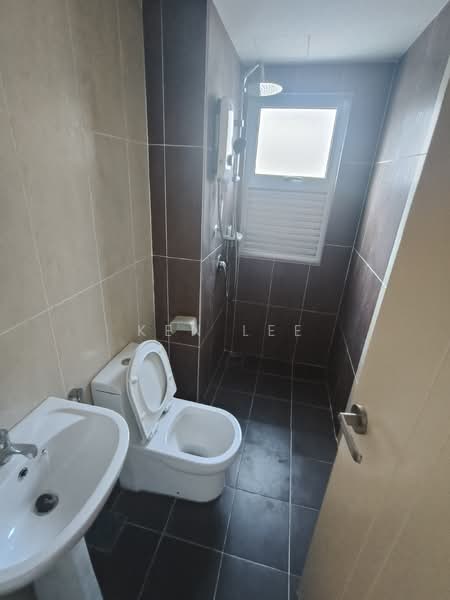 Condominium for Sale at Aspire Residence - Ken Lee - Bathroom - PropertyGuru.com.my